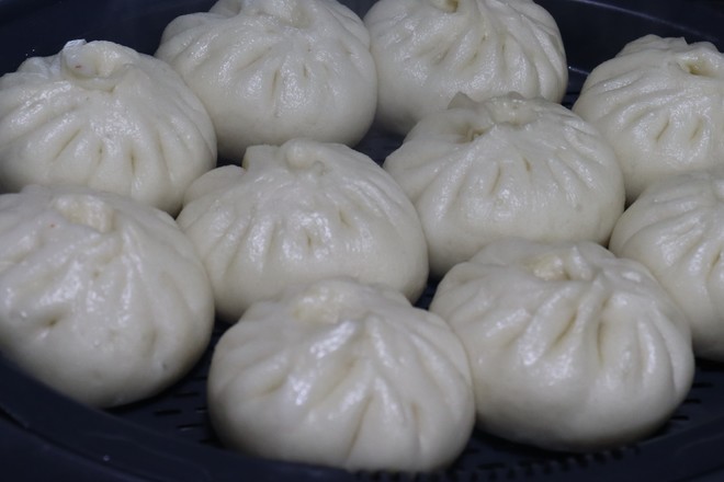 火腿鲜肉包子的做法详细介绍