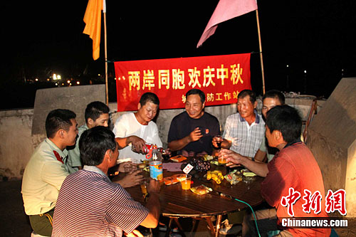 别样中秋 ，发月饼送水果，成都誉美医院与住院患者共度中秋佳节