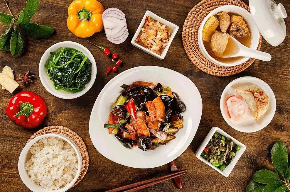 “一餐一饭”总关情