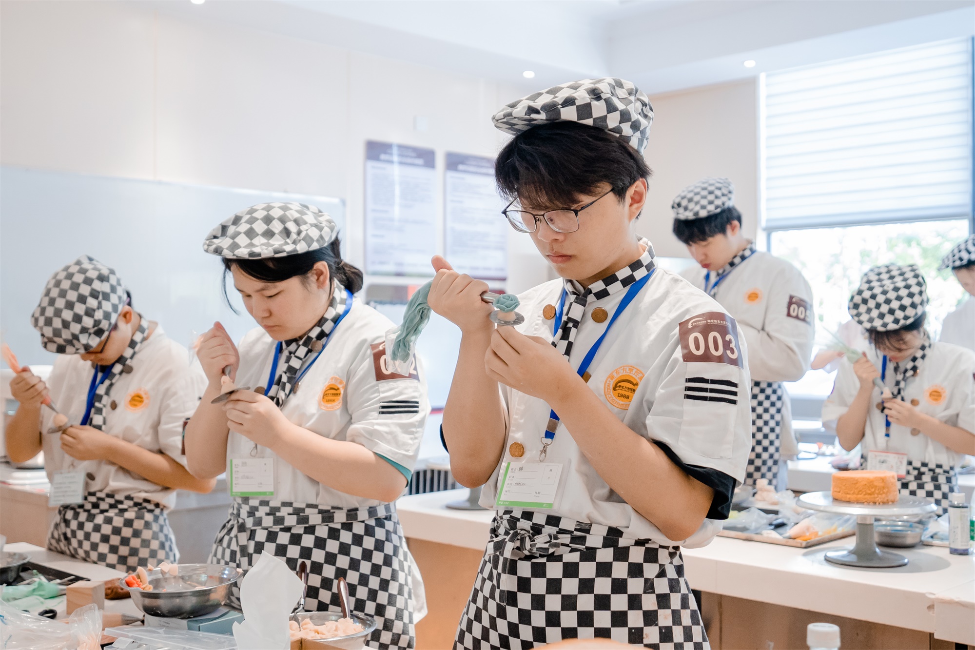 赛技能 展风采 促成长
