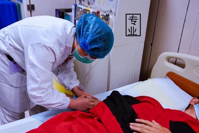 命悬一线紧急转入ICU，生命攸关之际看医护如何力挽狂澜！