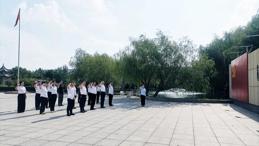 成都誉美医院开展专项党日活动庆祝中国共产党成立102周年