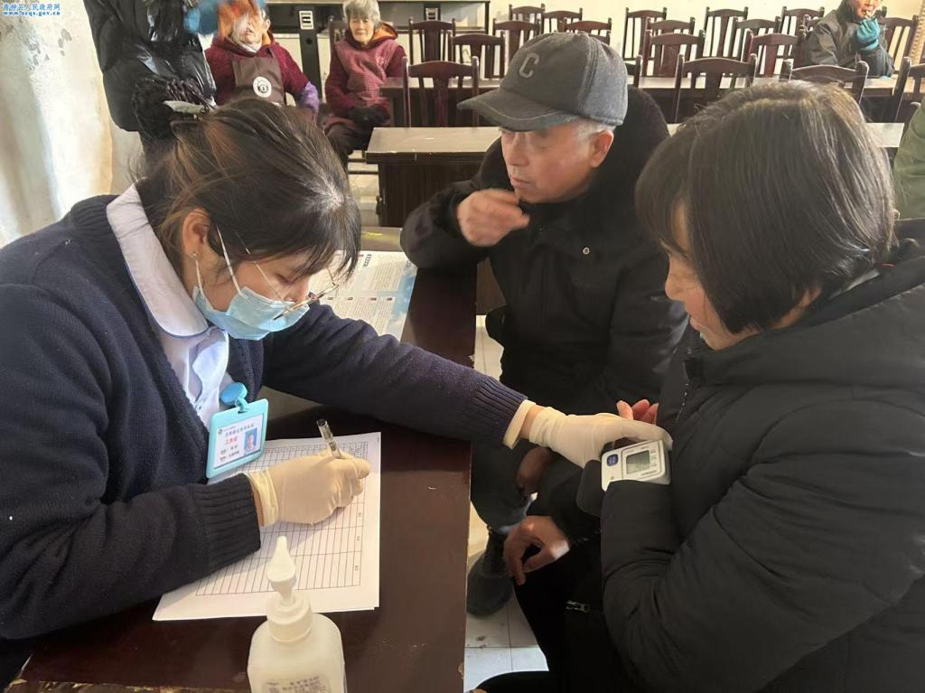 成都市金牛区九里堤社区卫生服务中心开展“医二代”助医就诊志愿服务