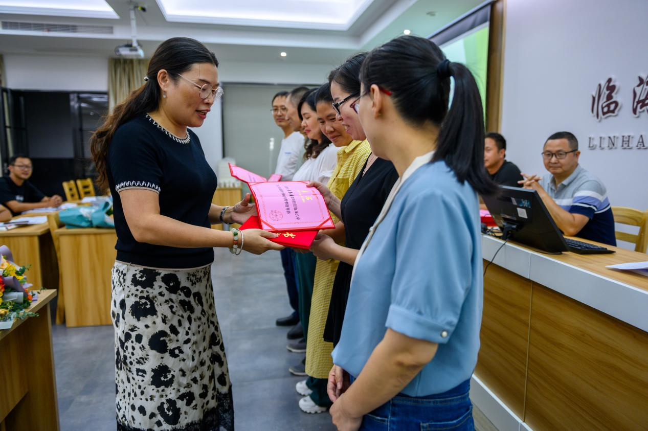 匠心育人谱新篇