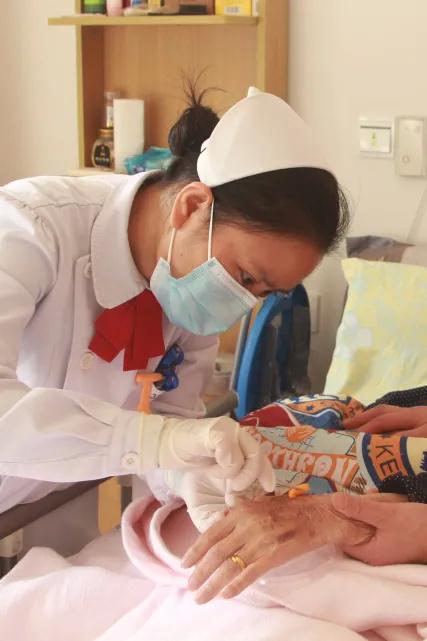 四川蓝生脑科医院伤口造口专科门诊：专业守护，伤痛无忧