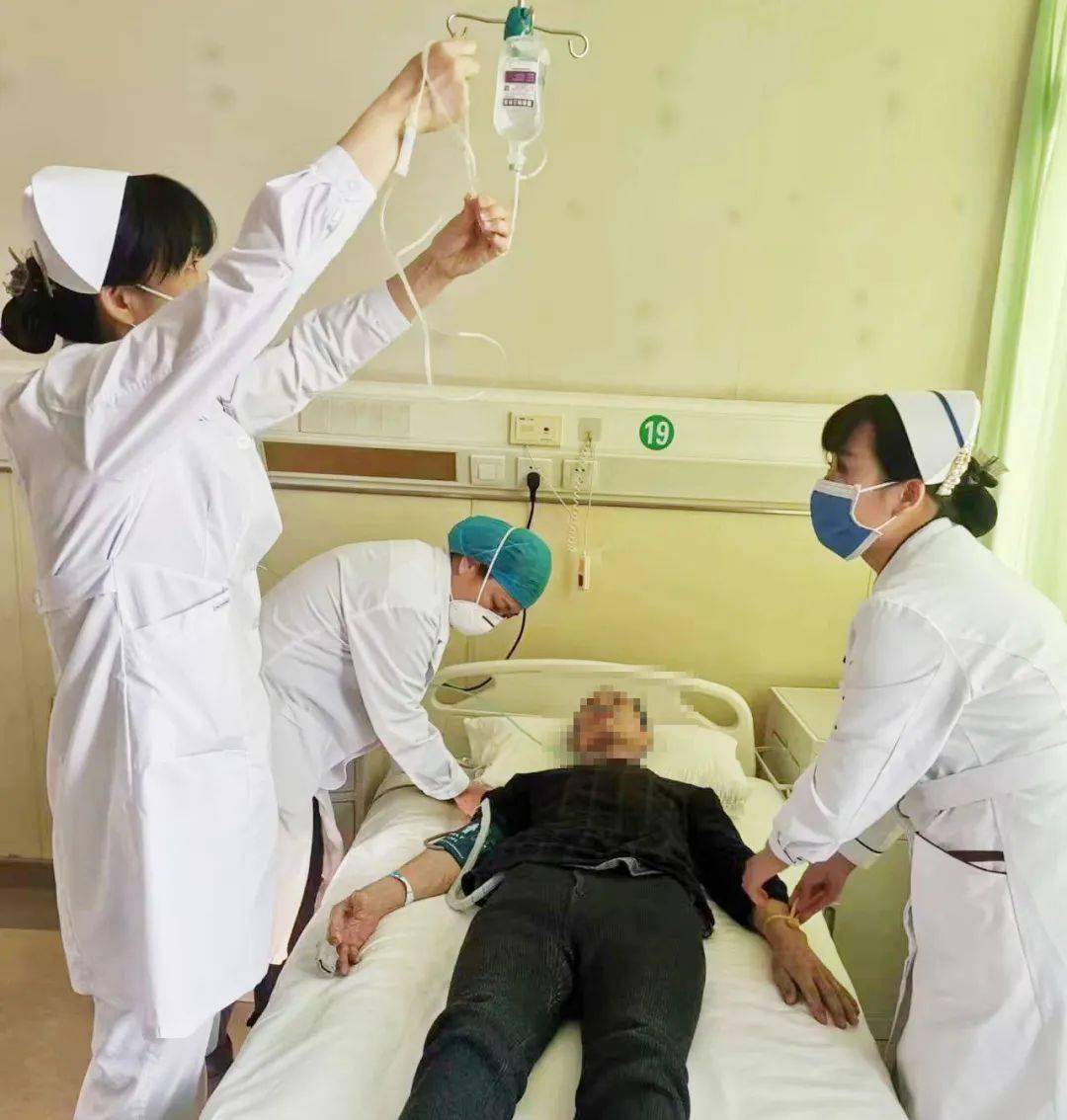 生死时速30分钟！四川蓝生脑科医院争分夺秒救治高血压脑出血伴脑疝危重症患者