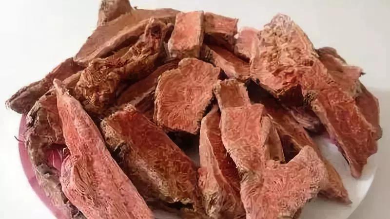 治低血压“秘方”:白酒泡红景天